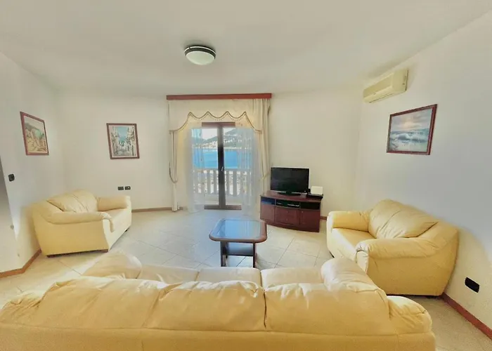 Sea View Apartments Rafailovici