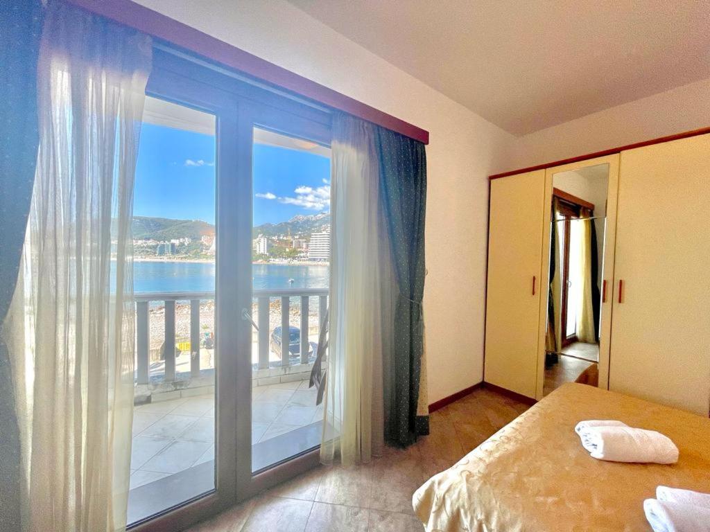 Sea View Rafailovici דירה